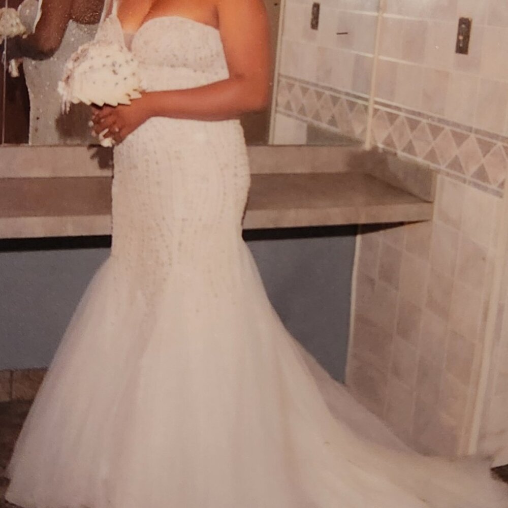 Wedding dress